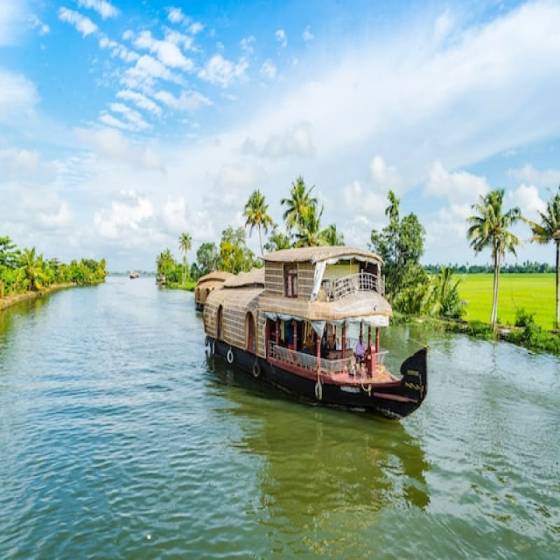 KERALA TOUR PACKAGE – 4 NIGHTS / 5 DAYS